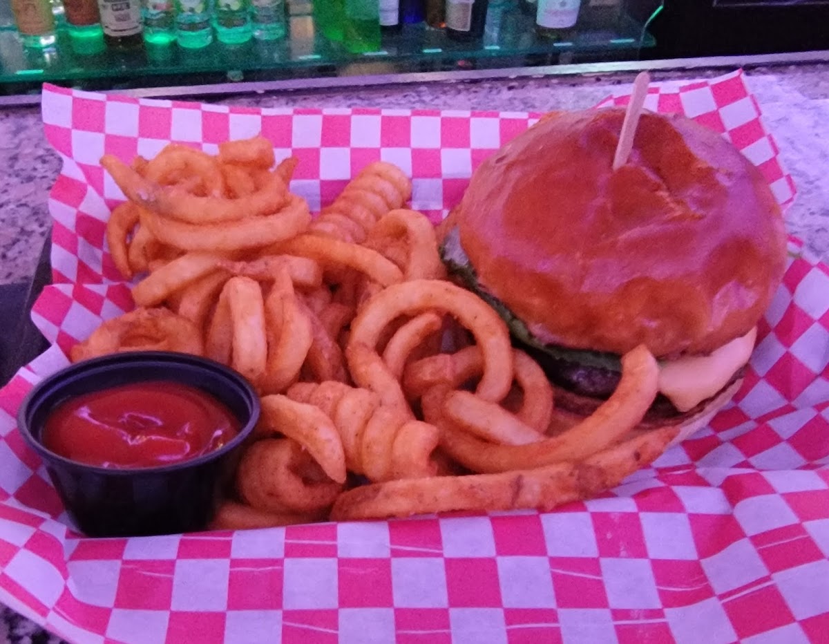 Bonfire Bar & Grill Photo 2