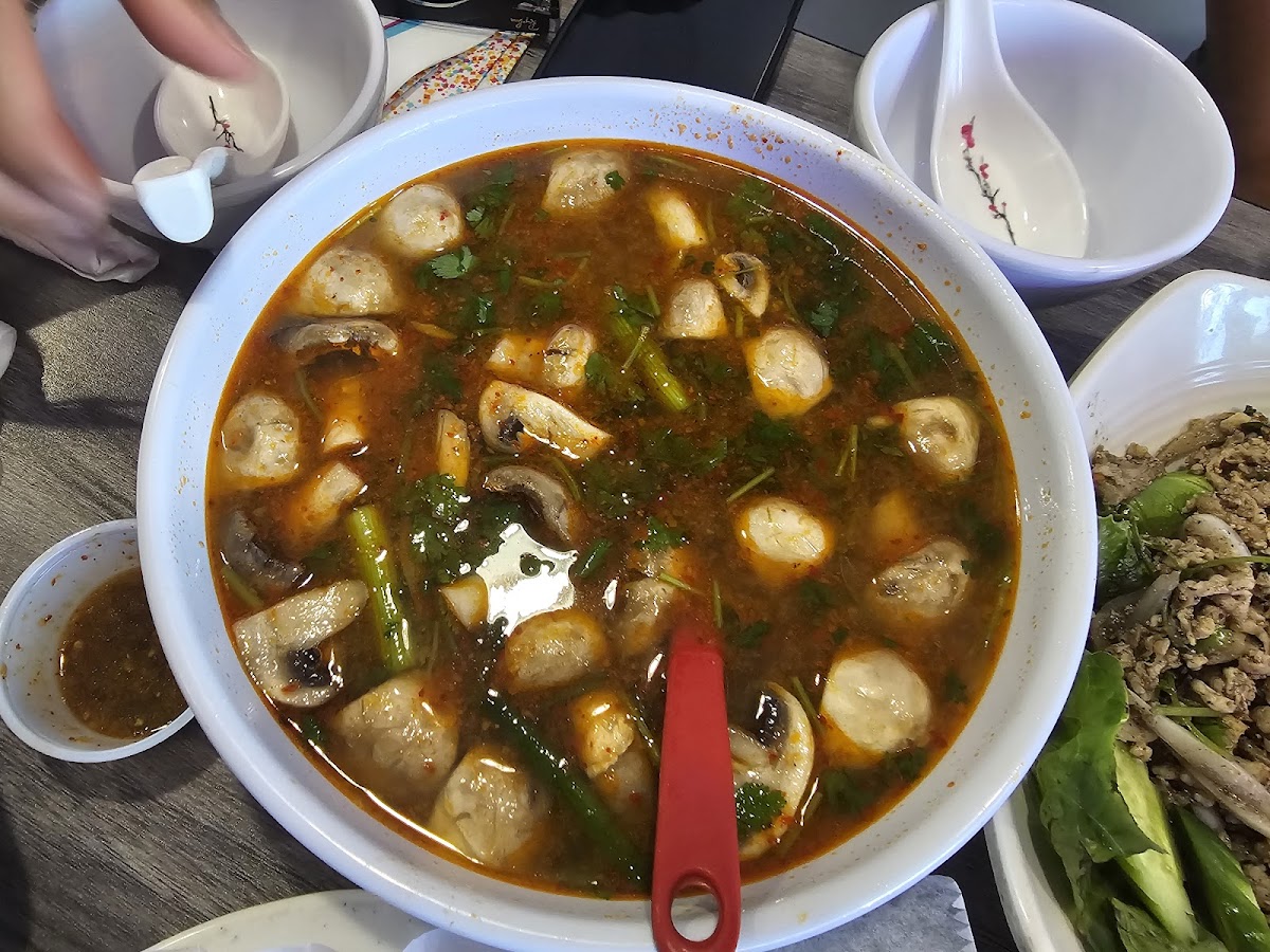 Lil Thai Cafe Photo 6
