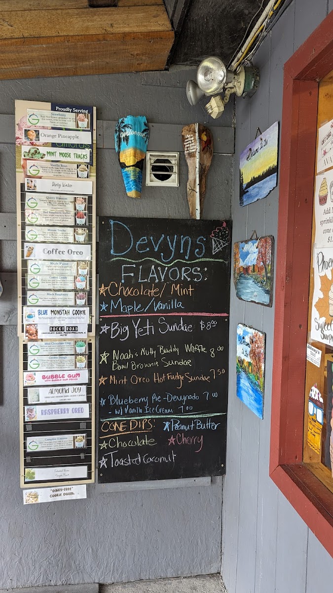 Devyns Creemee Stand Photo Menu 1