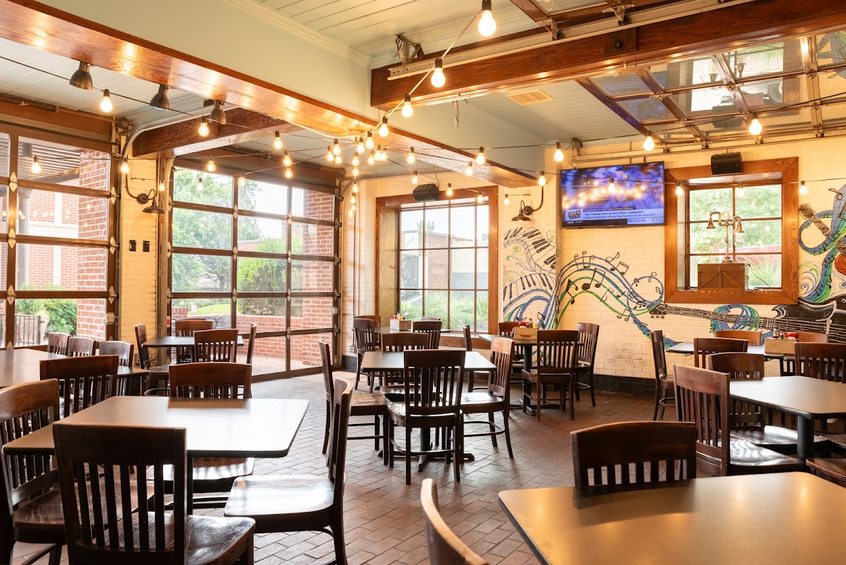 Brickhouse Grille