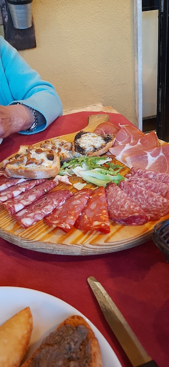 Ristorante Pizzeria Il Botteghino Photo 4