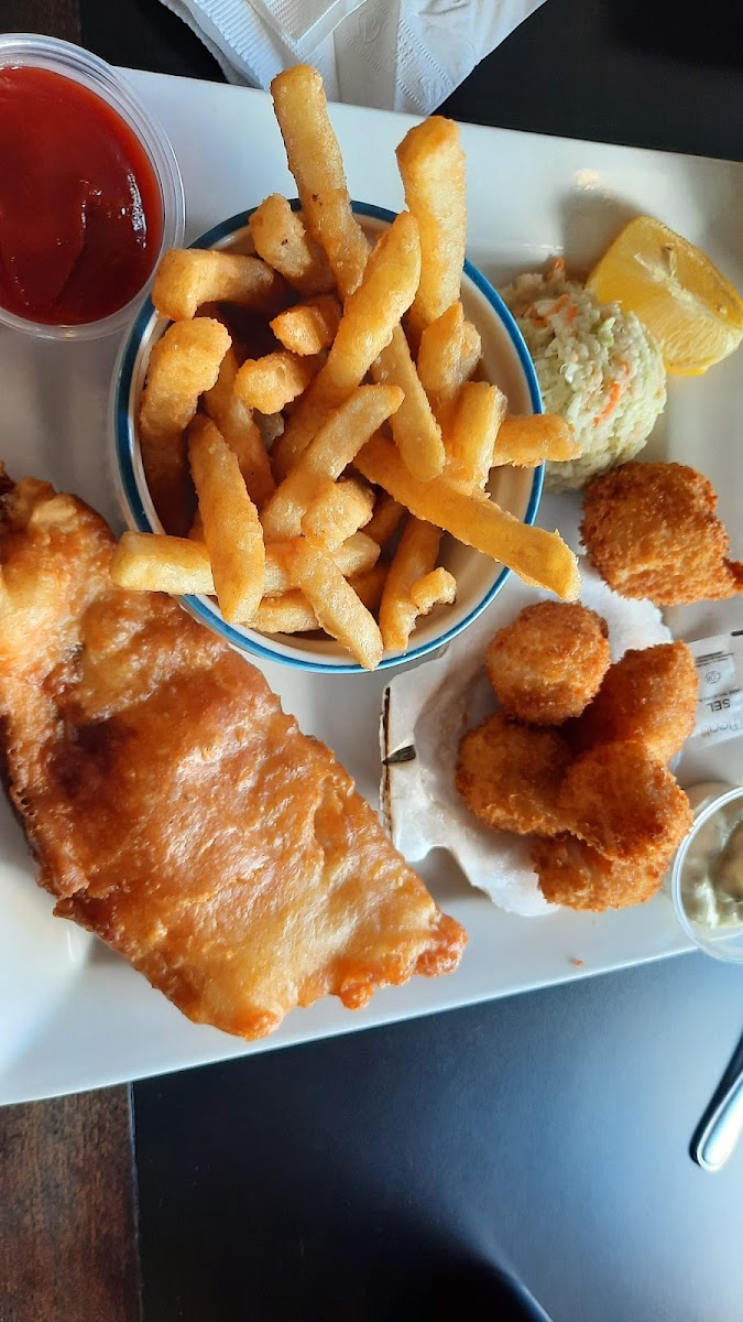 Fish and Ships Photo 7