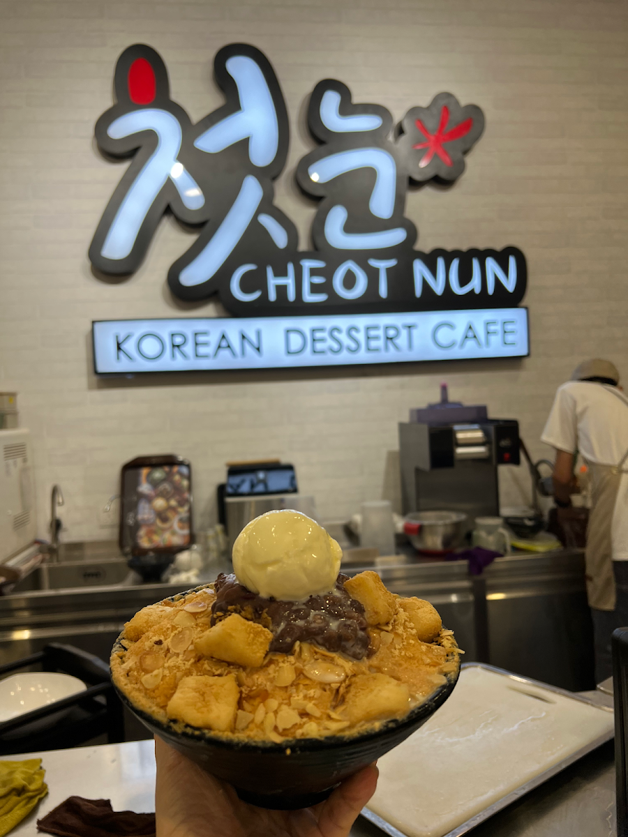 Cheotnun Cafe Photo 3