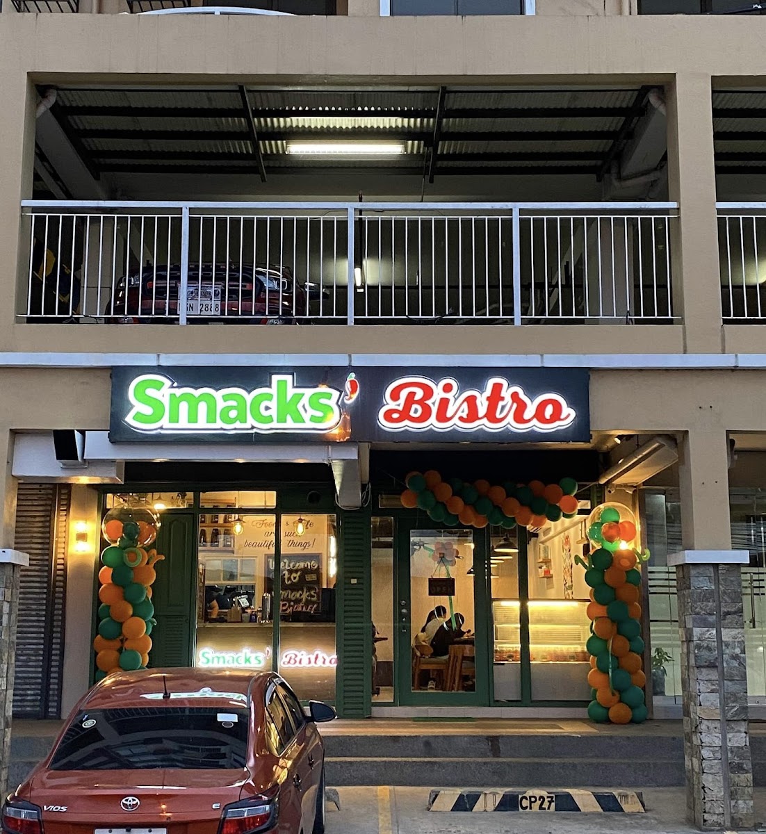 Smacks Bistro