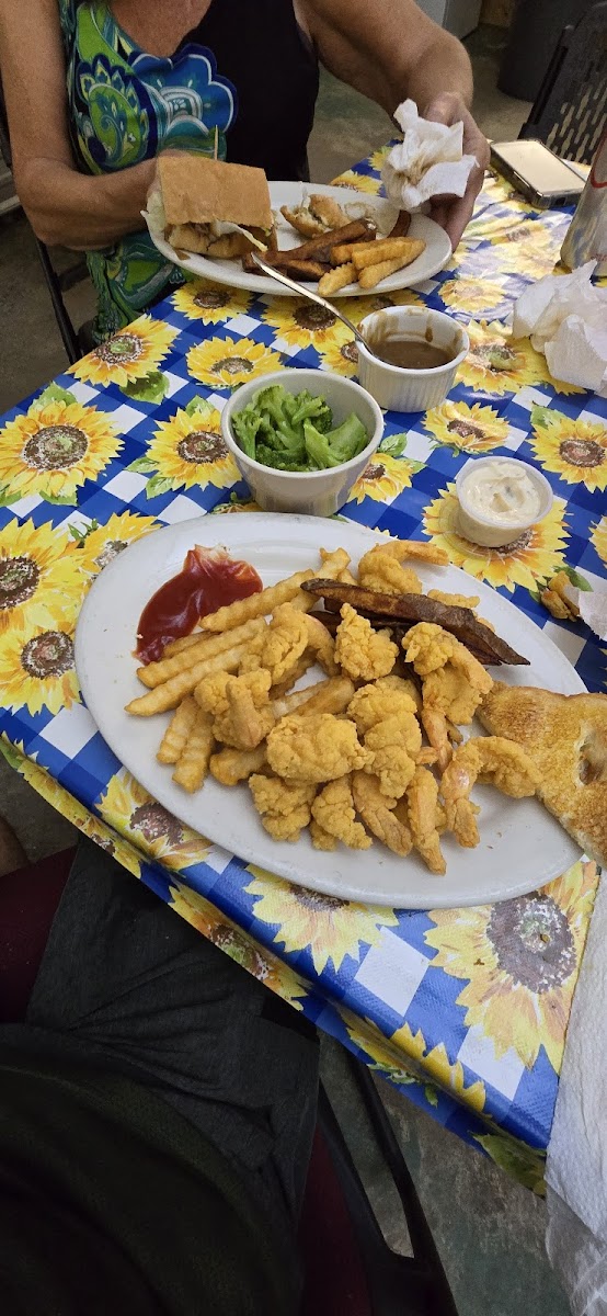 Connies Restaurant Photo 3