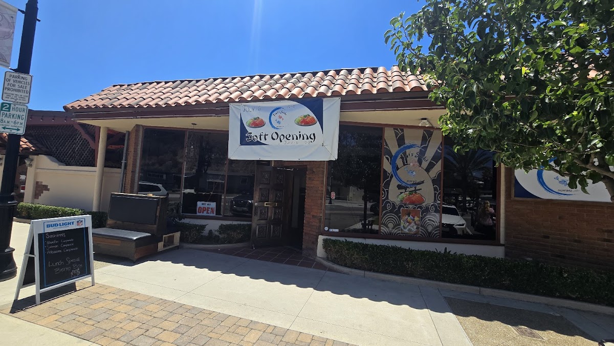 Turi's Sushi bar