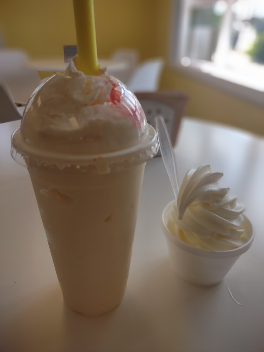 Dominick's Froyo and Ice cream Photo 5