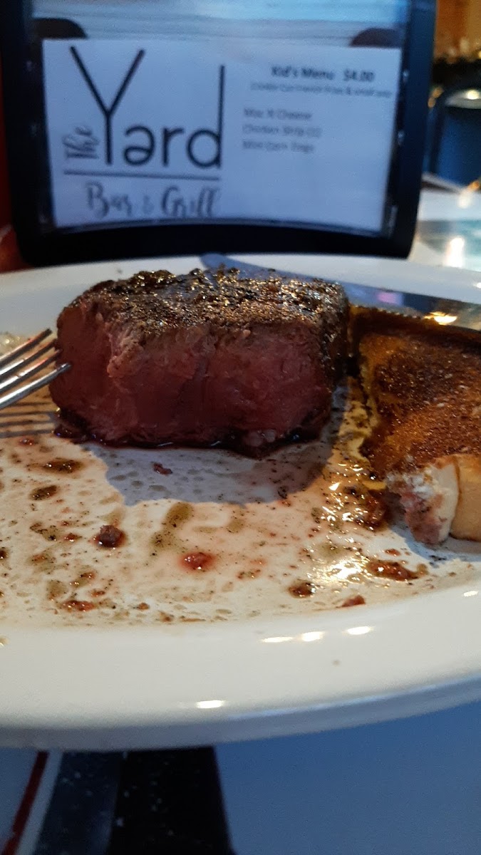 The Yard Bar & Grill Photo 5
