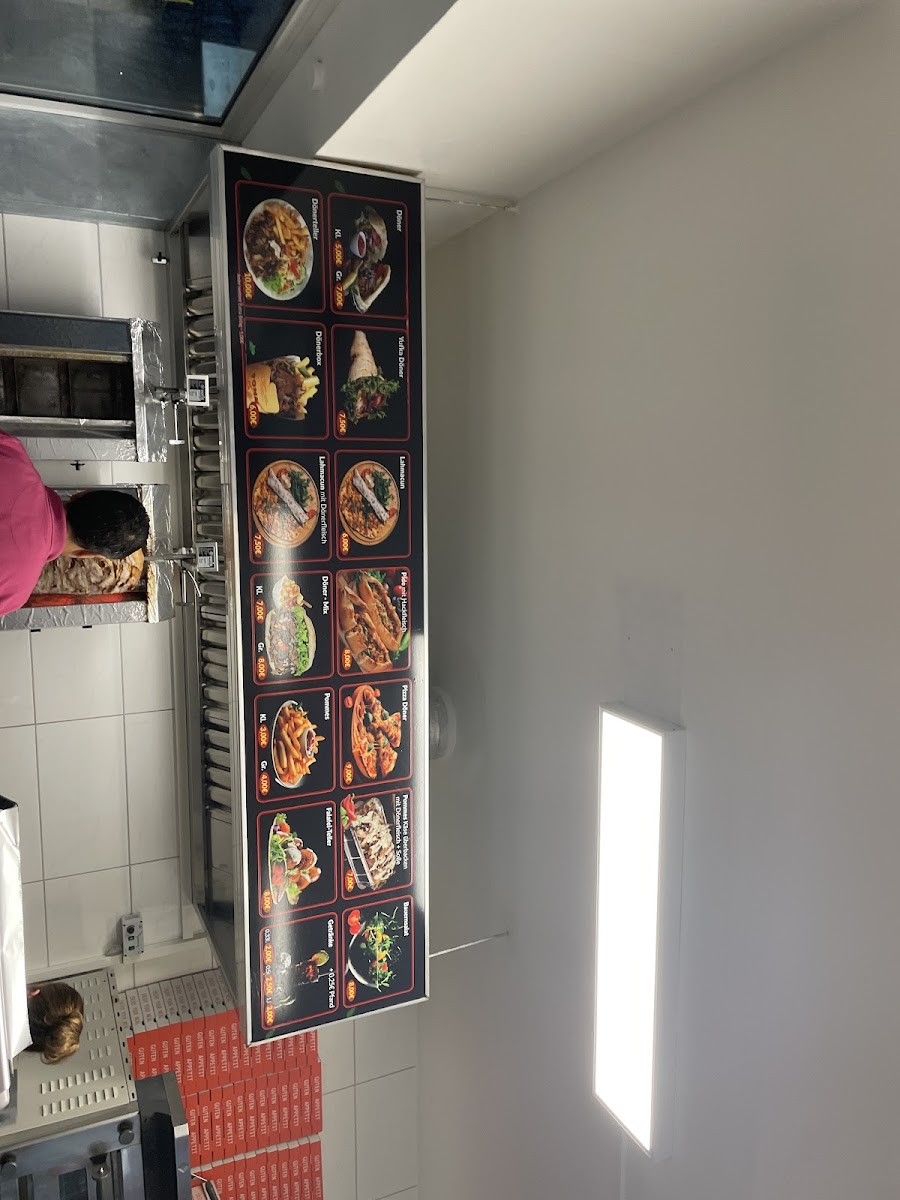 Niederfeld Döner und Pizza Photo Menu 4