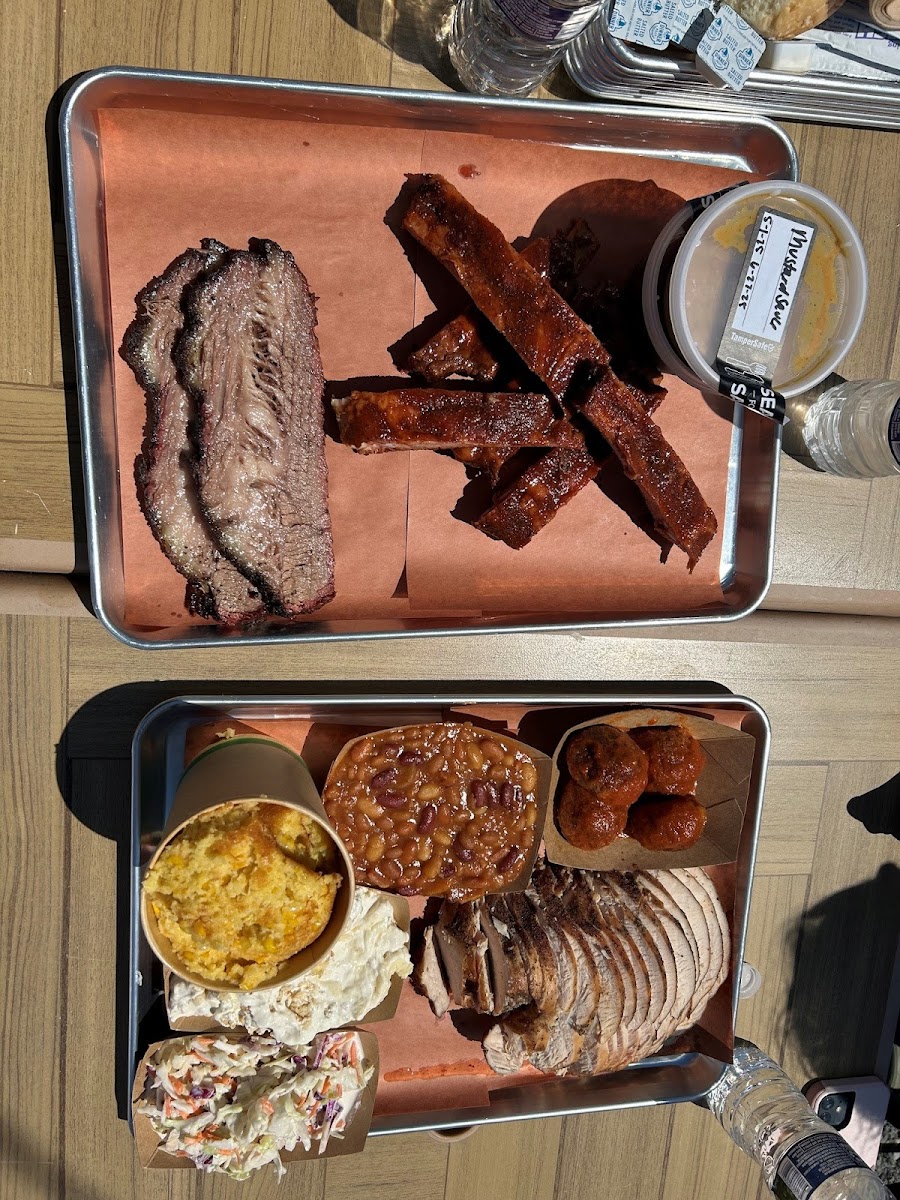 Stubburn bbq Photo 3