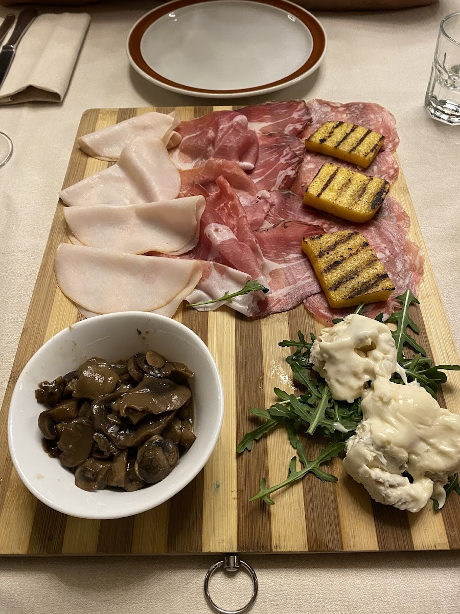 TRATTORIA PIZZERIA LA VOLPE Photo 5
