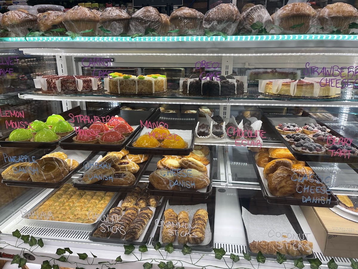 Tasty Picks Cafeteria