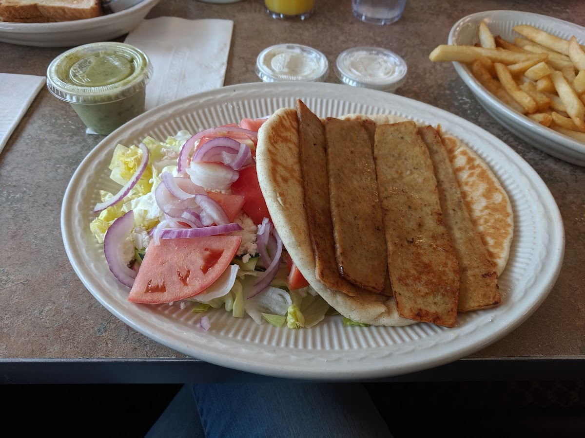 Empire Diner Photo 5