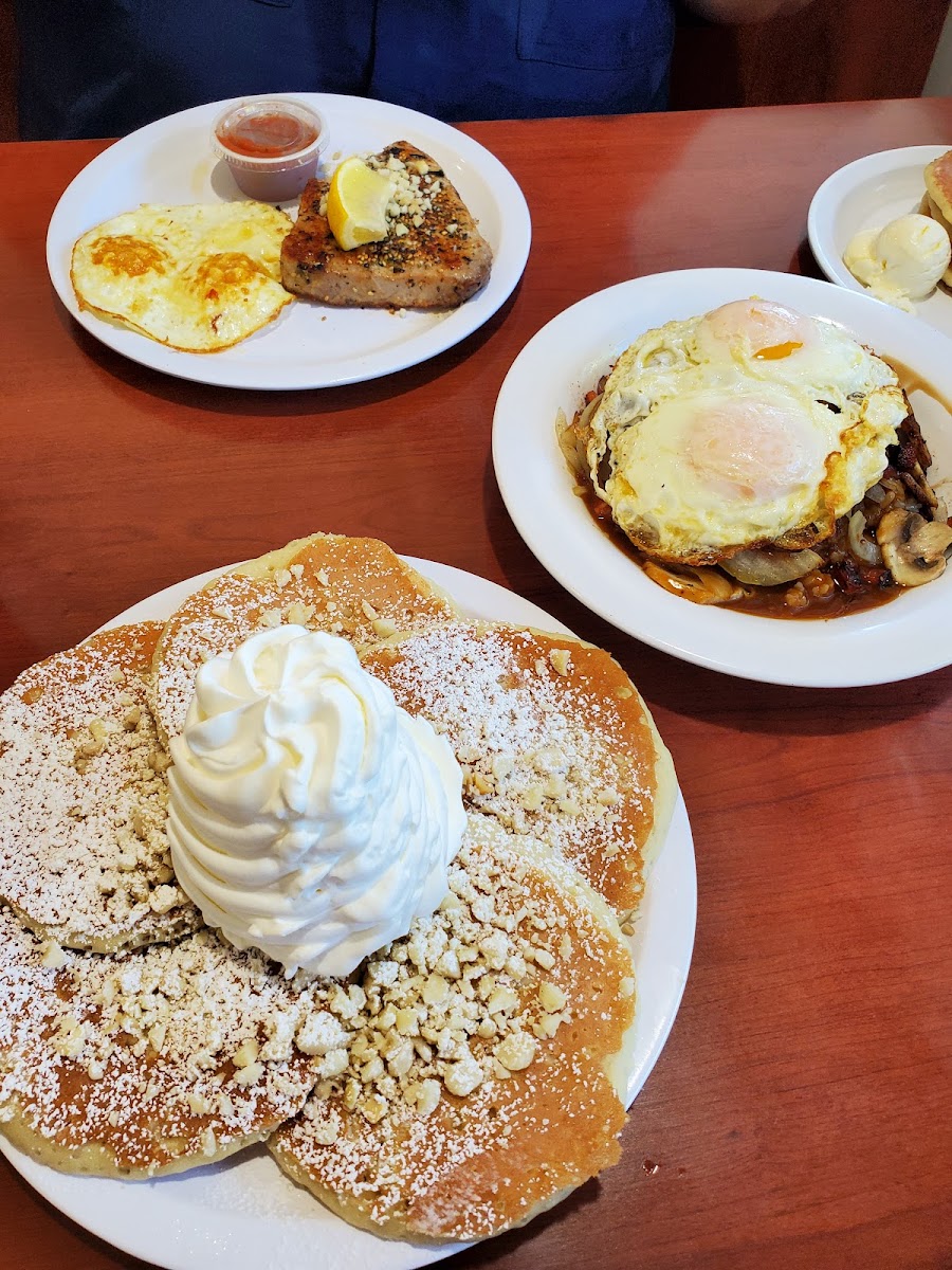 Eggs 'n Things - Waikiki Beach Eggspress Photo 5