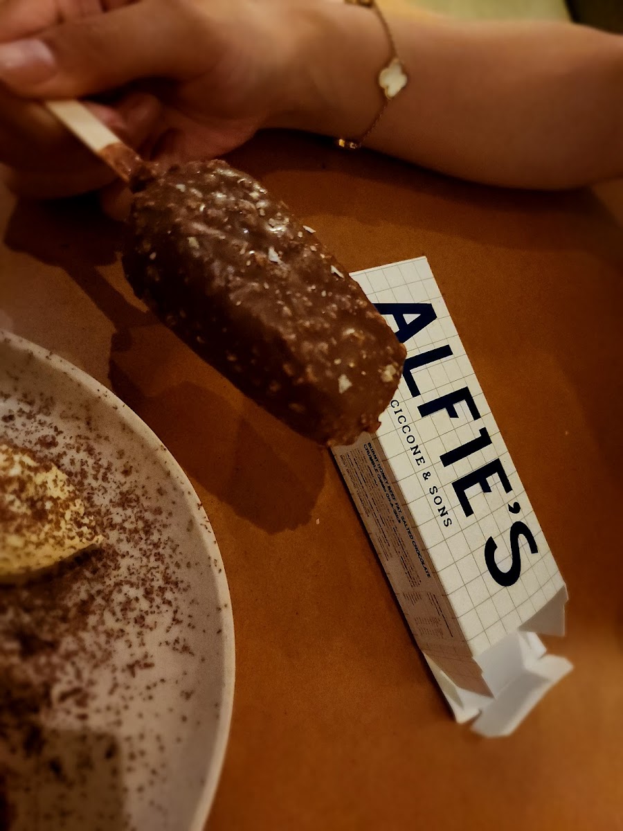Alfie's Photo 7