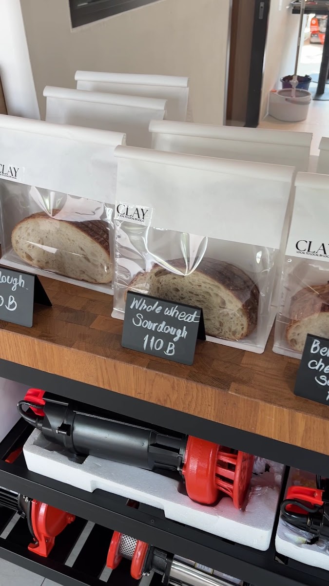 Clay : Local to local by local Photo 5