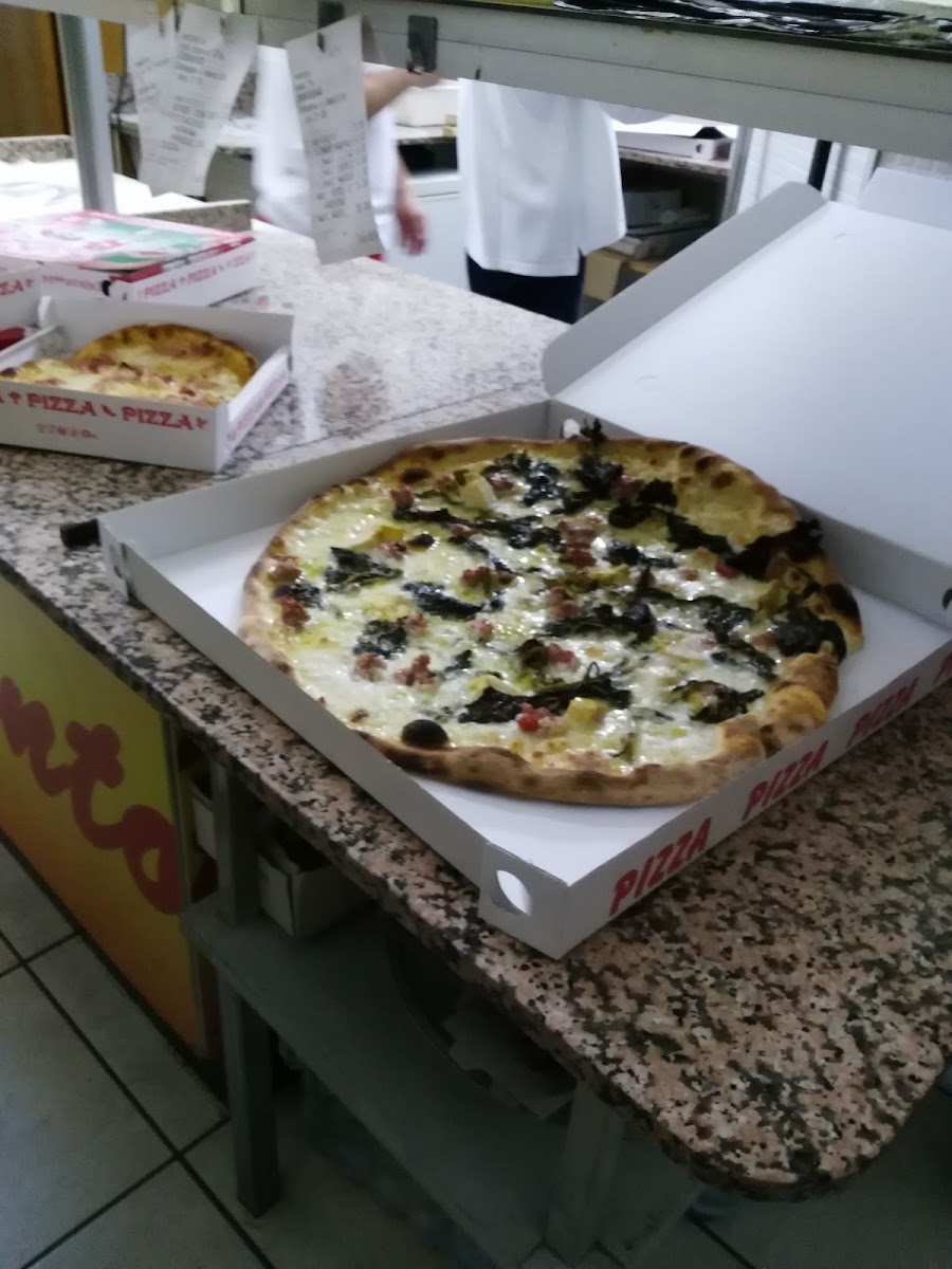 Pronto Pizza Adrano Photo 10
