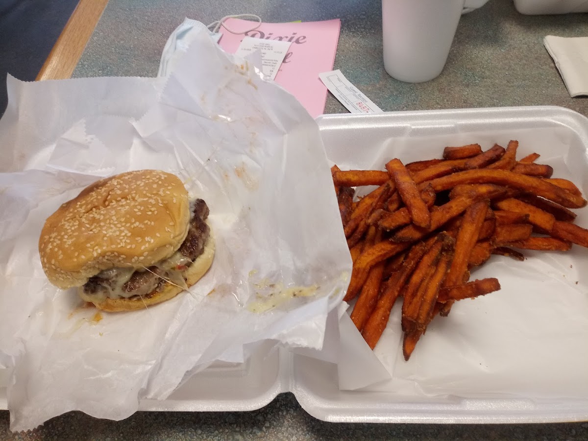Dixie Grill & Grocery Photo 5