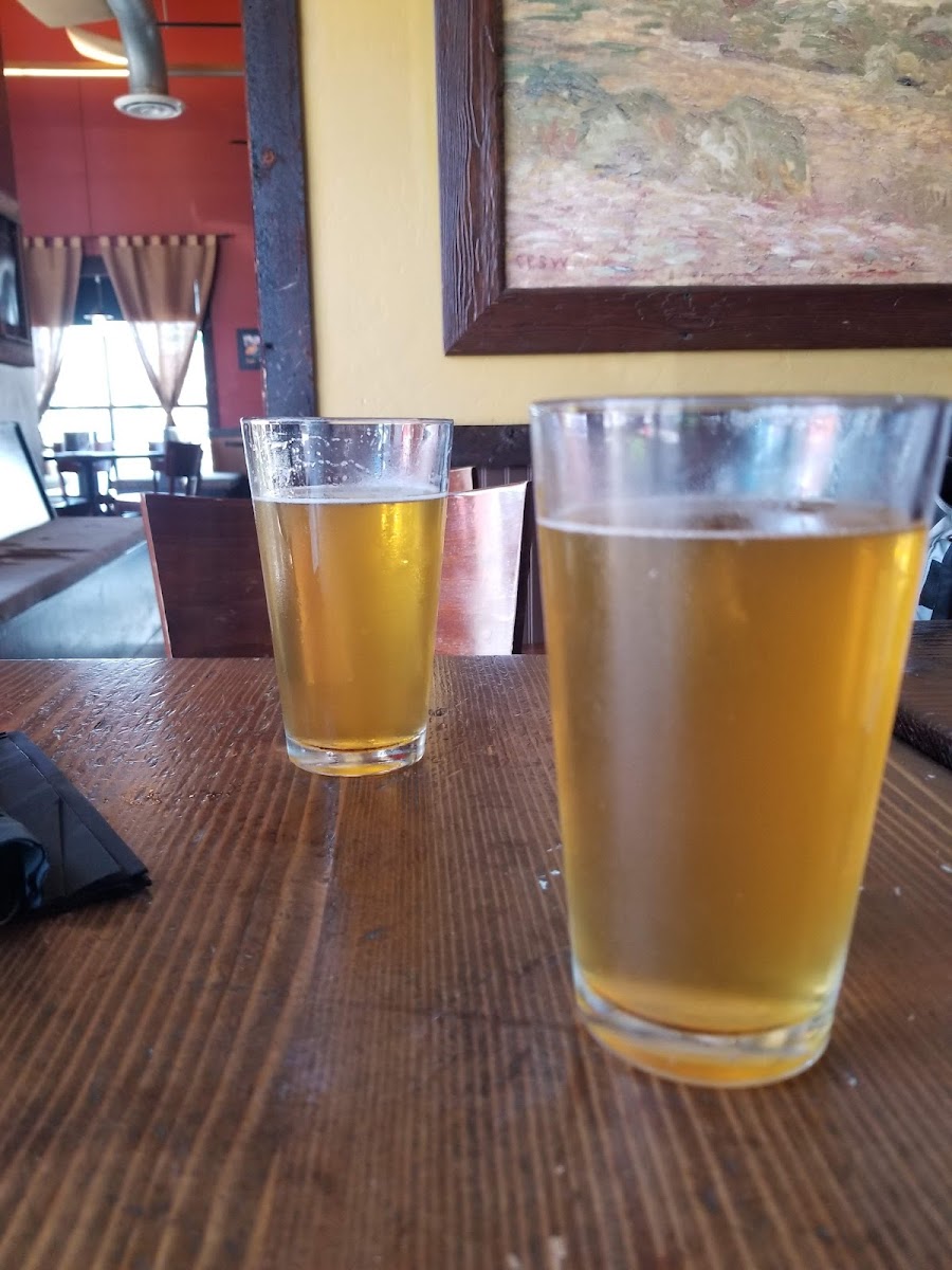 Rivertap Restaurant and Pub Photo 7