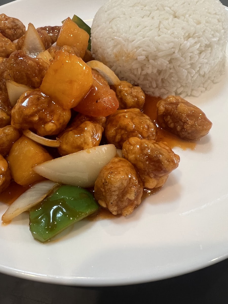 SPICE UP RESTAURANT 渝悦·木桶鱼 Photo 3