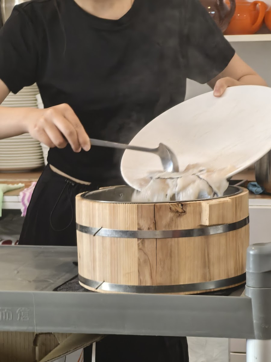 SPICE UP RESTAURANT 渝悦·木桶鱼 Photo 9