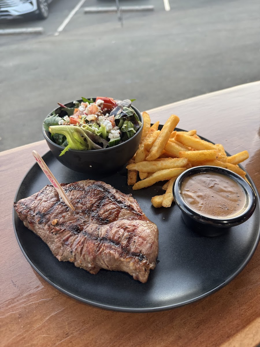 Frohlies Grill Photo 5
