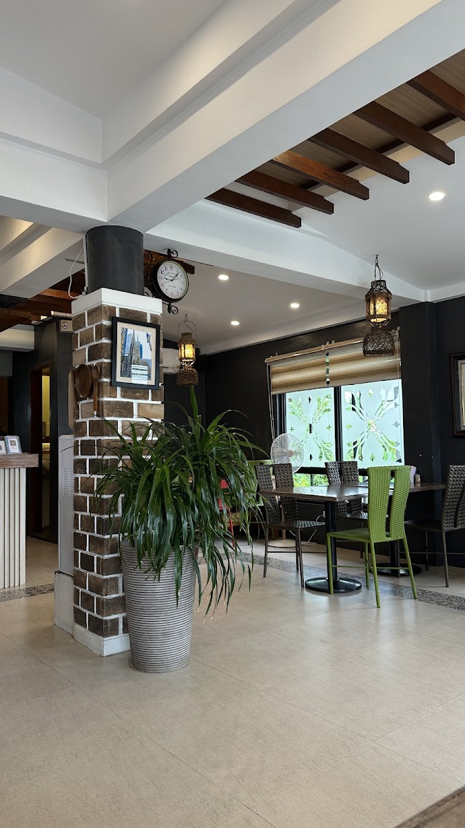 Rosario's Cafe and Restaurant