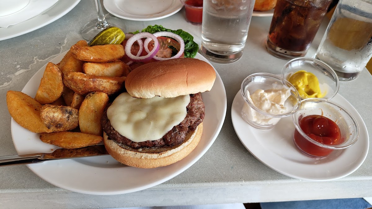 The Homestead Restaurant LLC Photo 9
