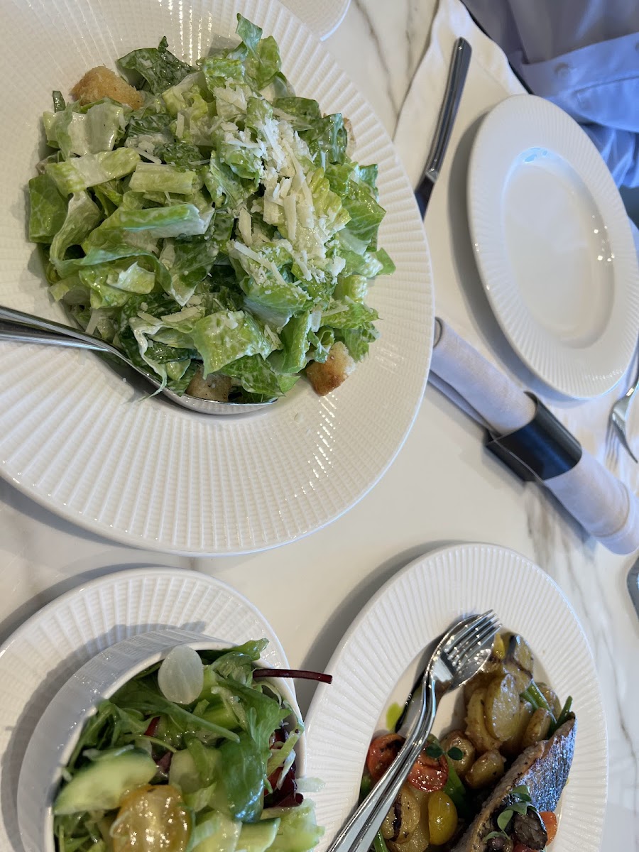 Le Bistro's Restaurant Photo 6