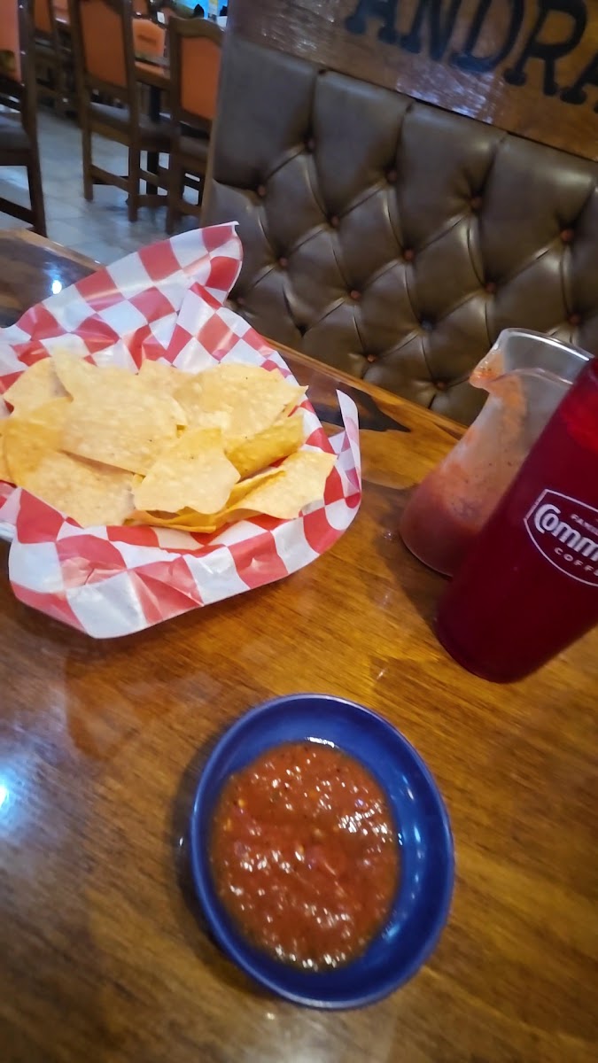 Andrades Los Reyes Mexican Restaurant & Bakery Photo 2