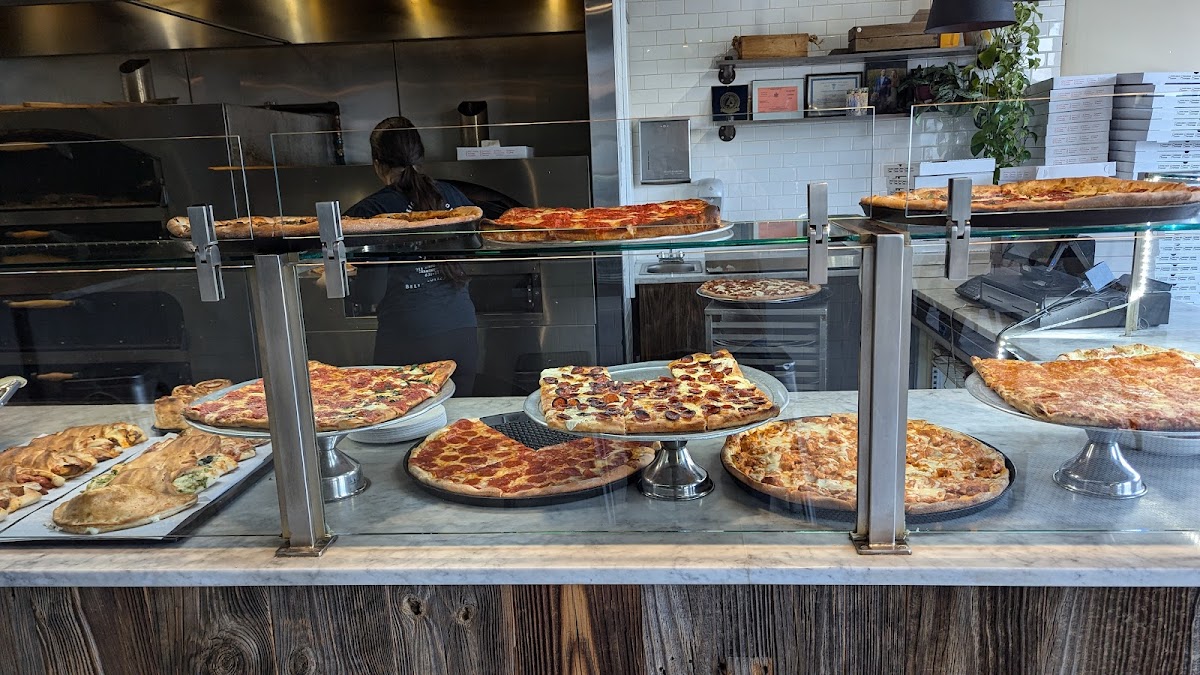 Bellagio Pizzeria Photo 10