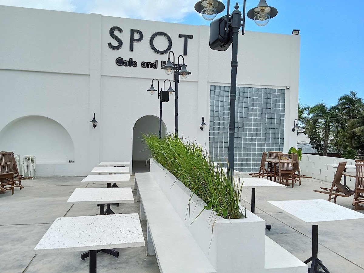 Spot Cafe Singkawang