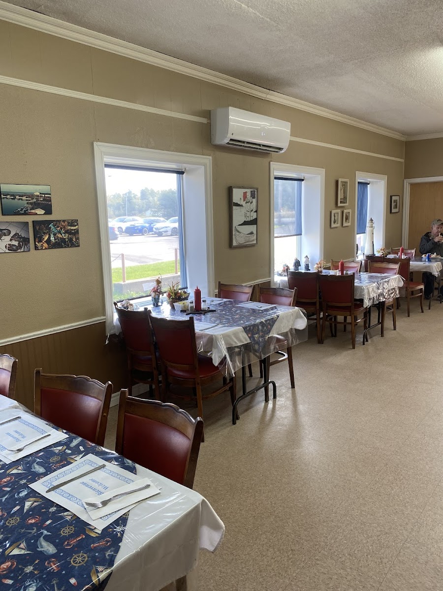 Chez Nous Restaurant Photo 3
