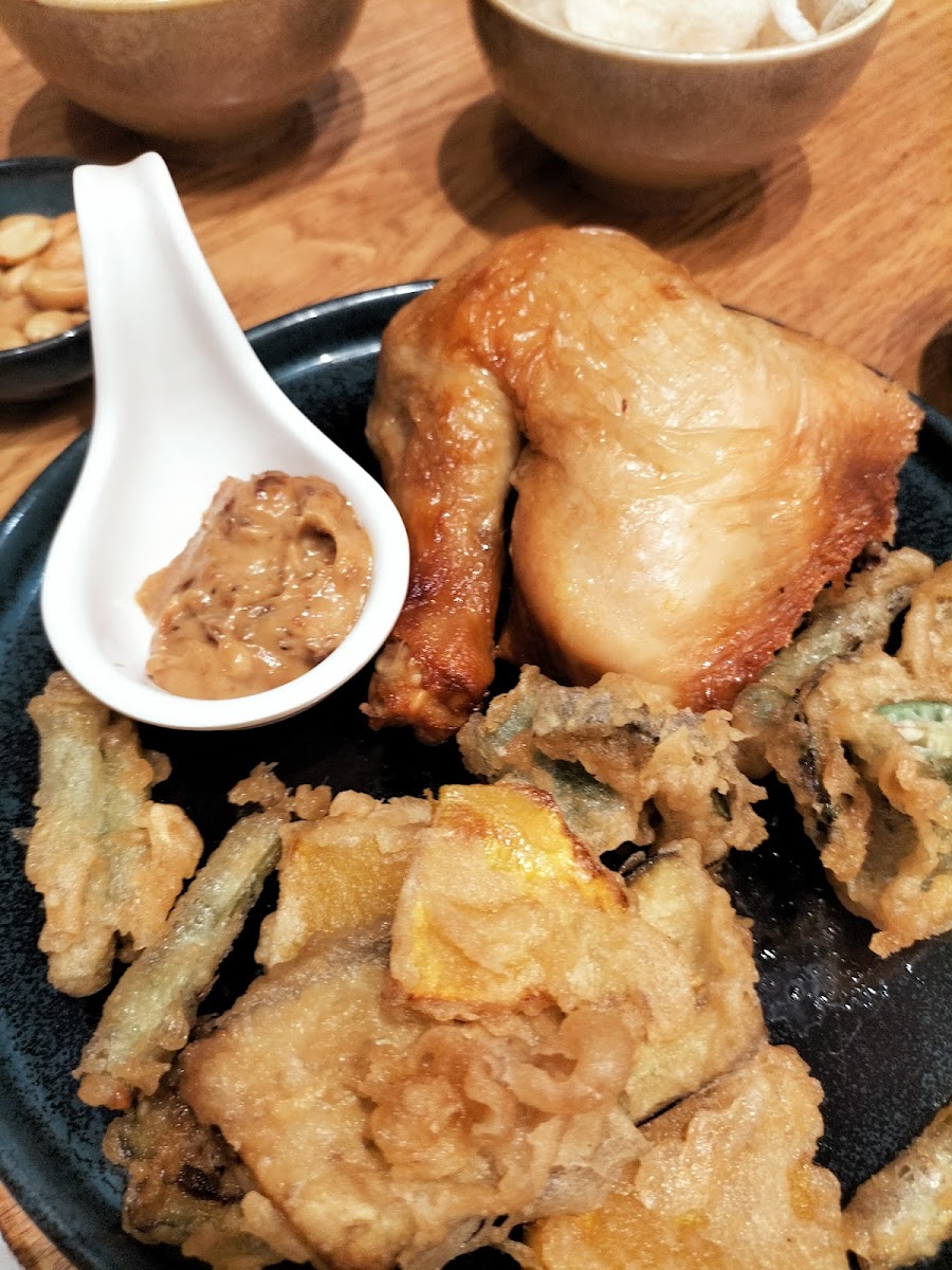 Kuya J Restaurant SM City Batangas Photo 8
