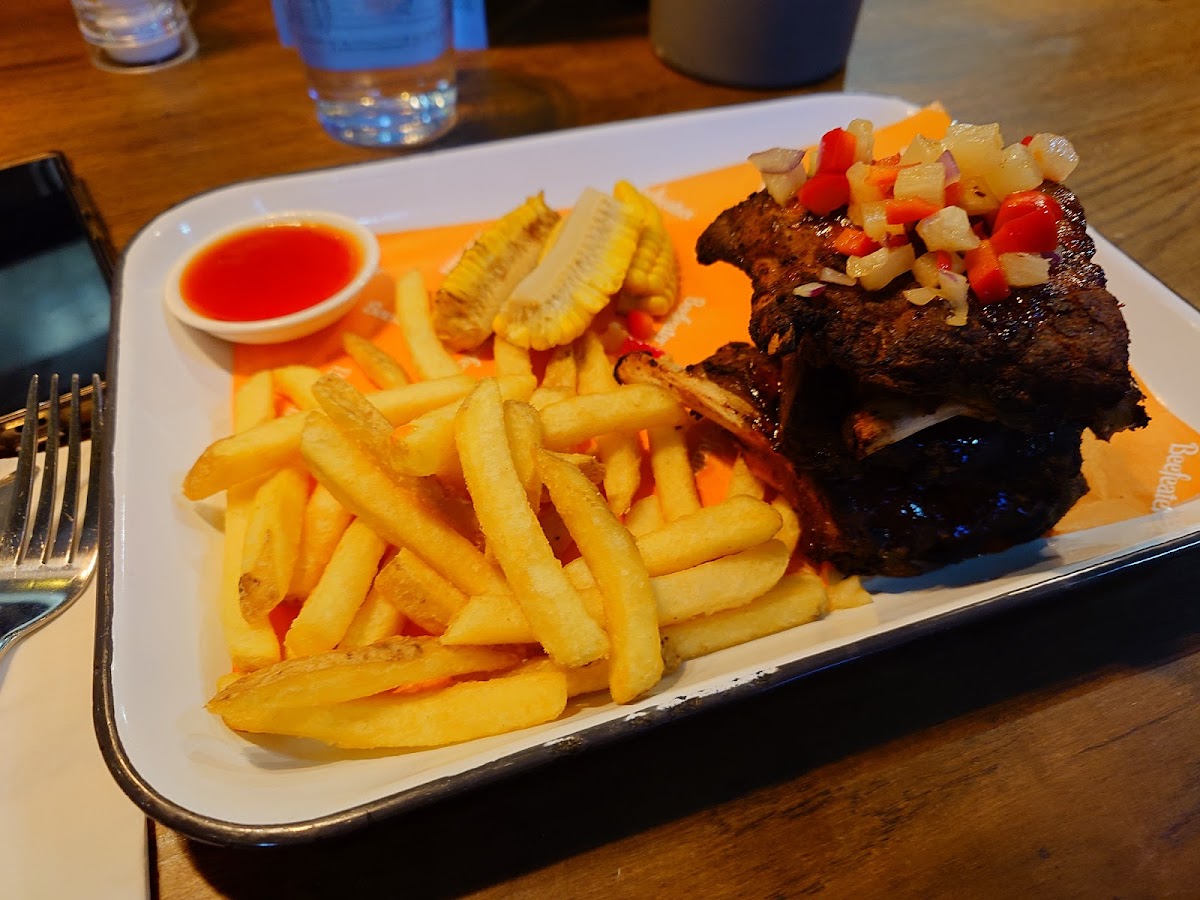 The Ladybridge Beefeater Photo 4
