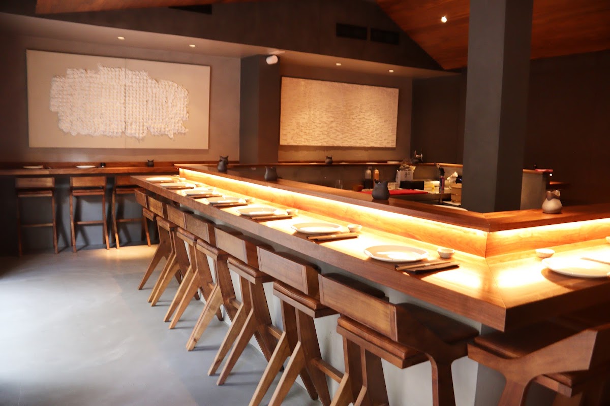 Kuikku Handroll Bar