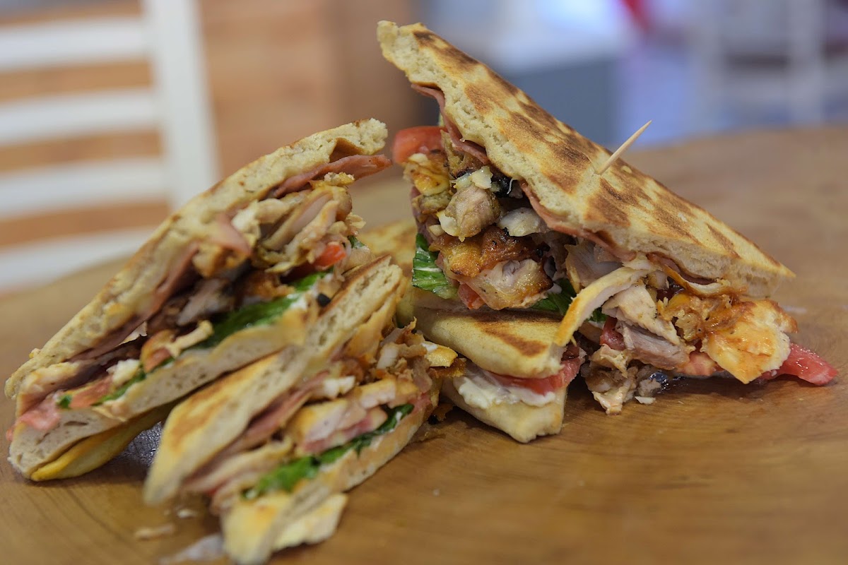 Avgoustinos Gyros Photo 3
