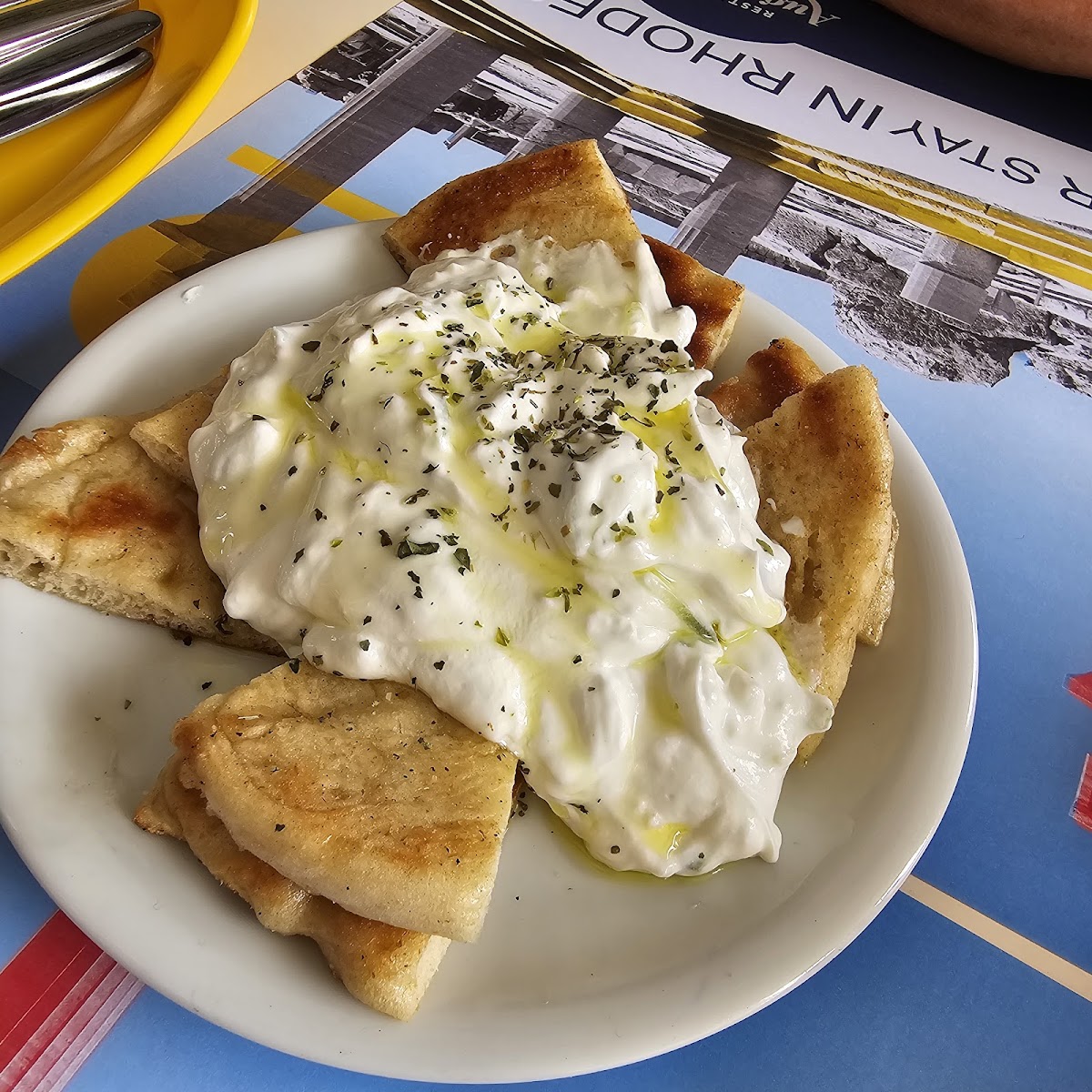 Avgoustinos Gyros Photo 4