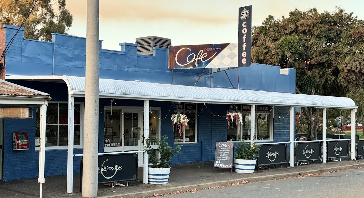 Violet Town Cafe
