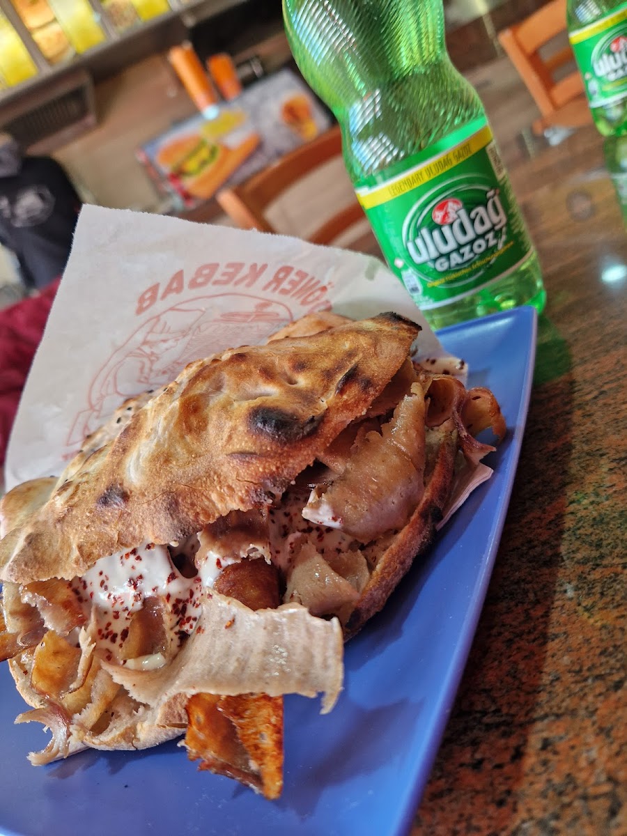 Abo's Pizza& Döner Photo 7