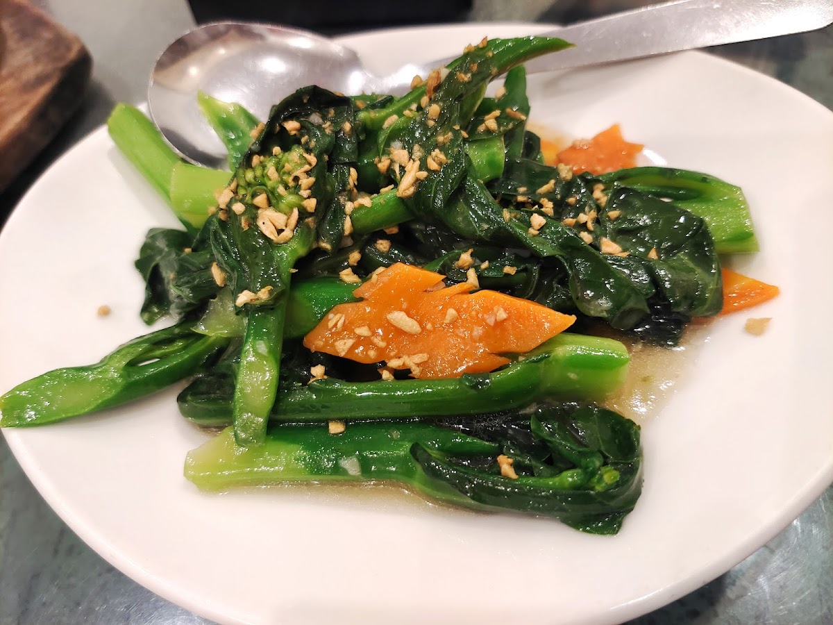 Tang's Chinese Resturant Photo 9