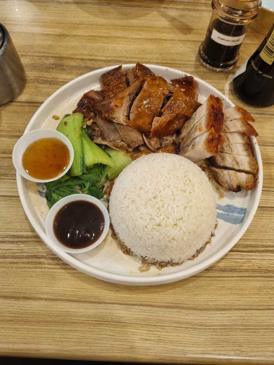 Angie's Dumpling Bar Chirnside Park Photo 6