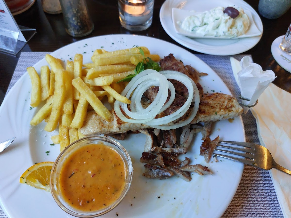 Griechisches Restaurant Haus Kesper Nefeli Restaurant - Witten Photo 6