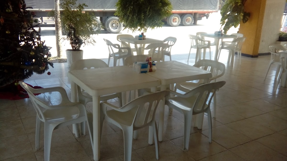 Hotel y Restaurante El Lago Photo 9