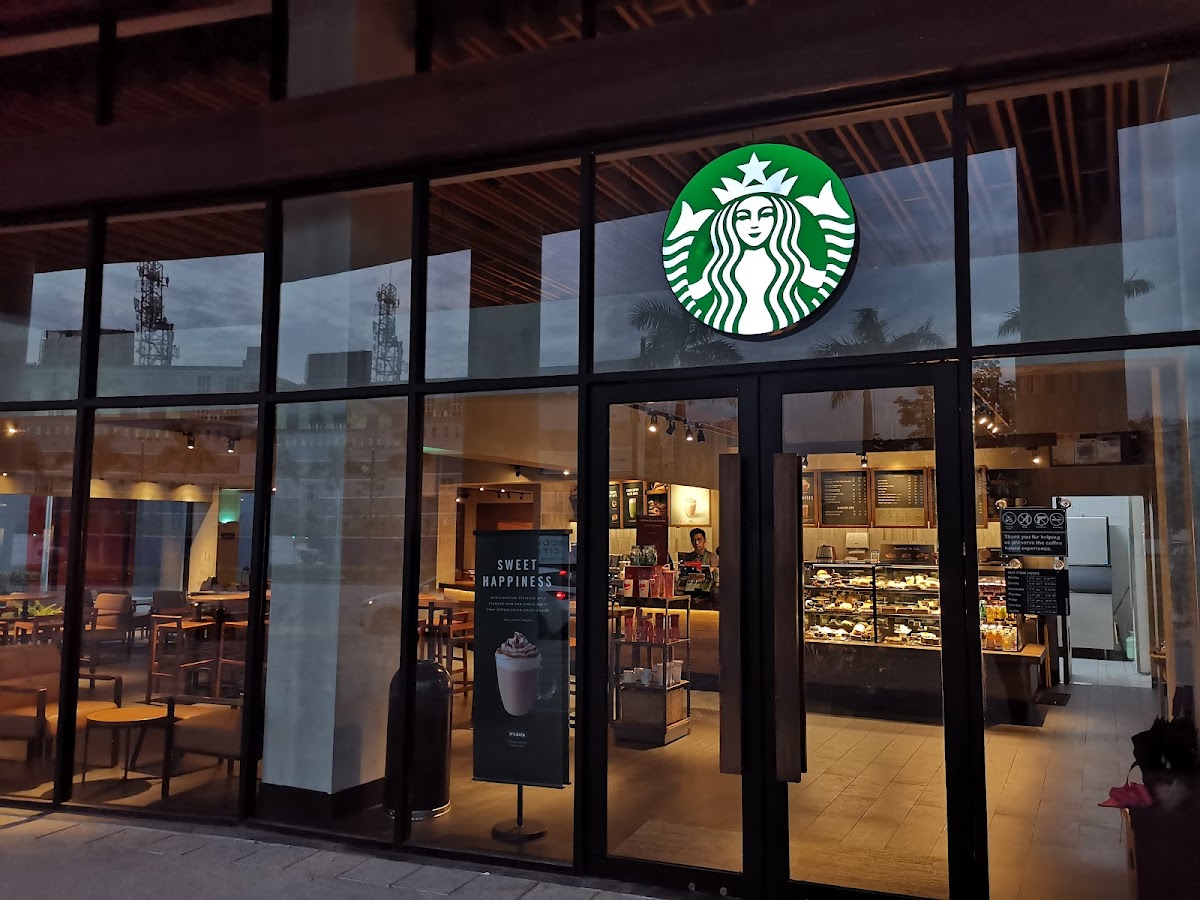 Starbucks Arcovia Parade