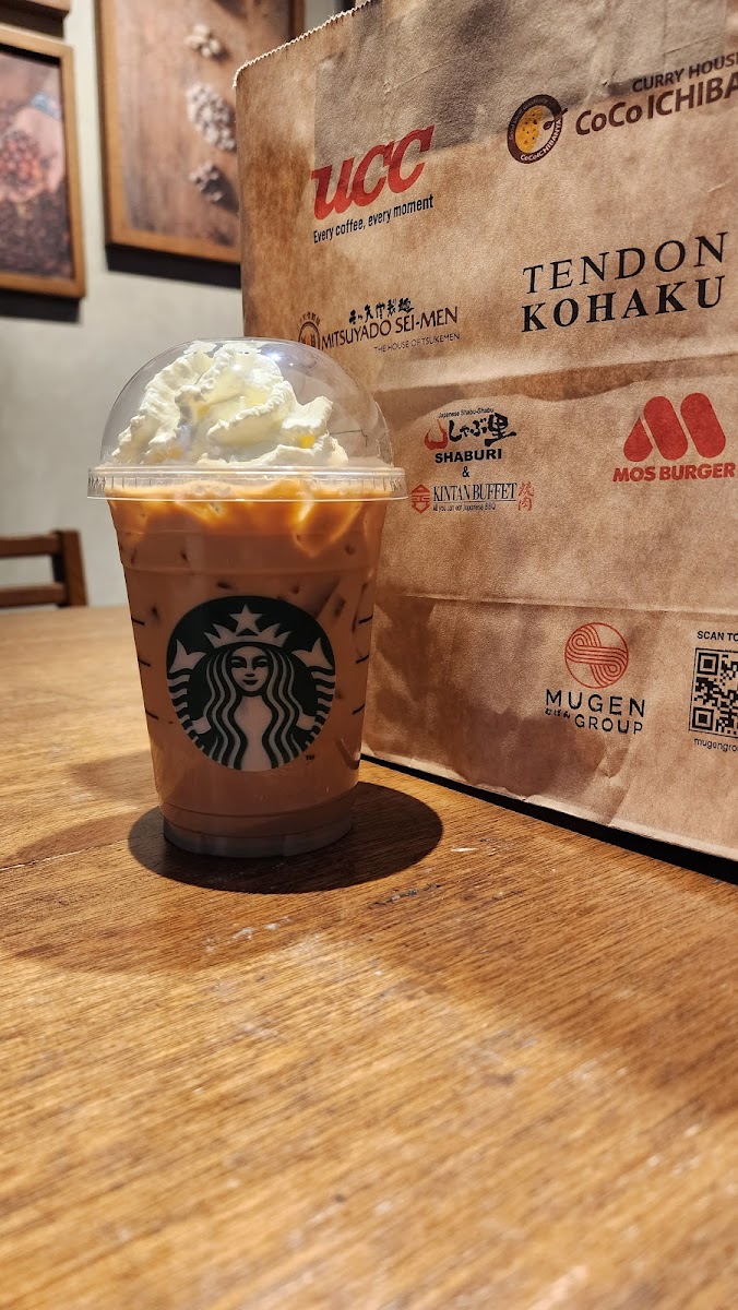 Starbucks Arcovia Parade Photo 6