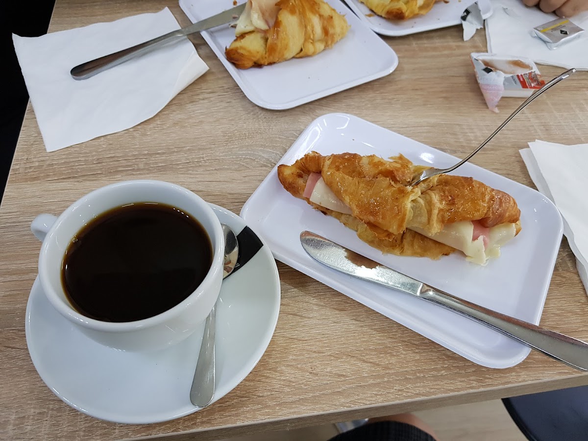 Cafetería Mayte Photo 6
