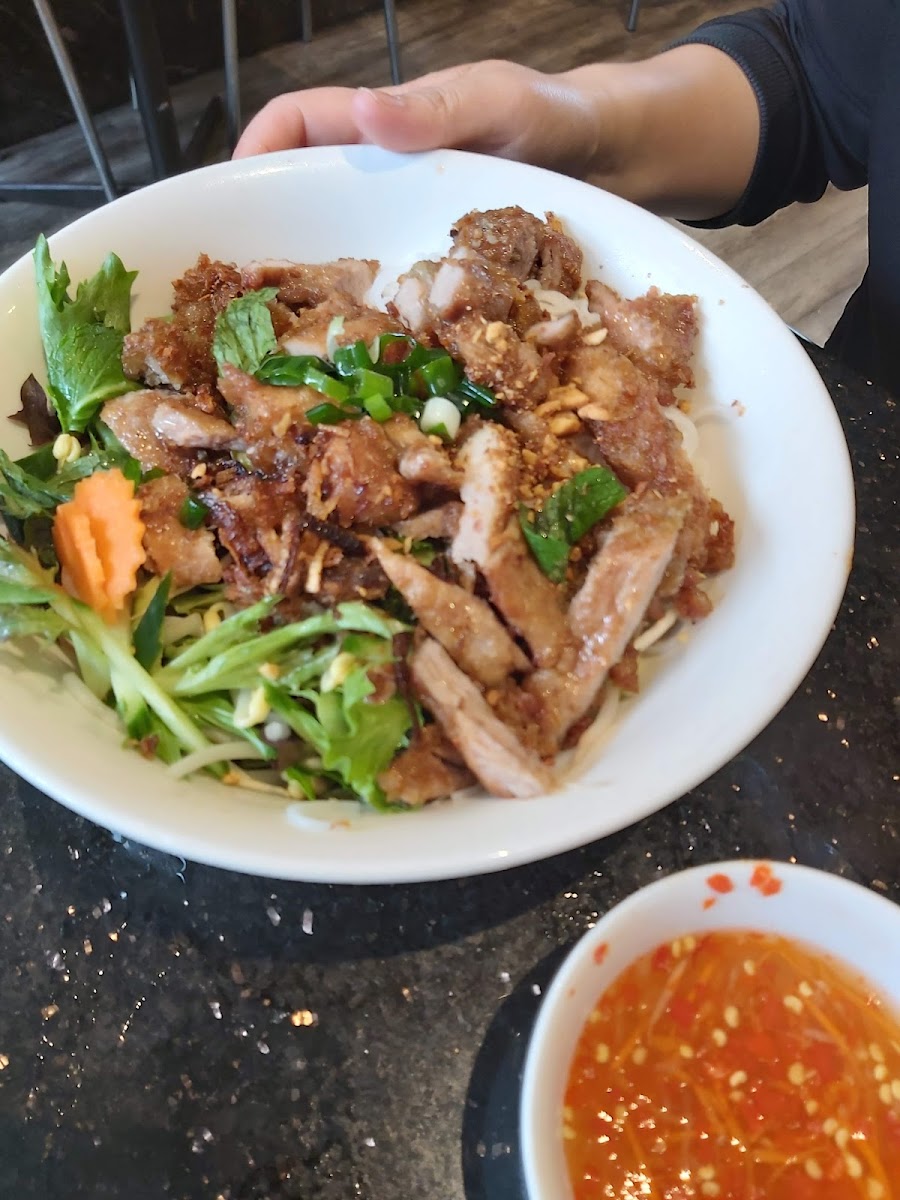 Hoa Tran Restaurant Photo 8