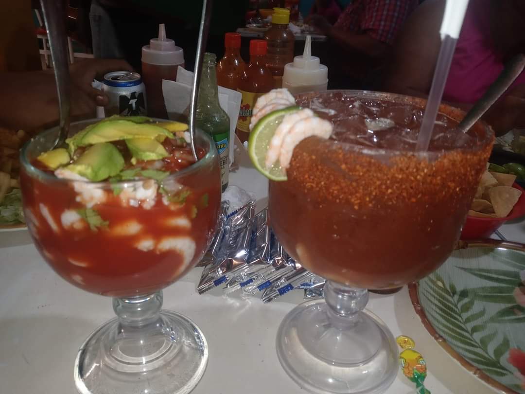 Coctelería La Palma Photo 3
