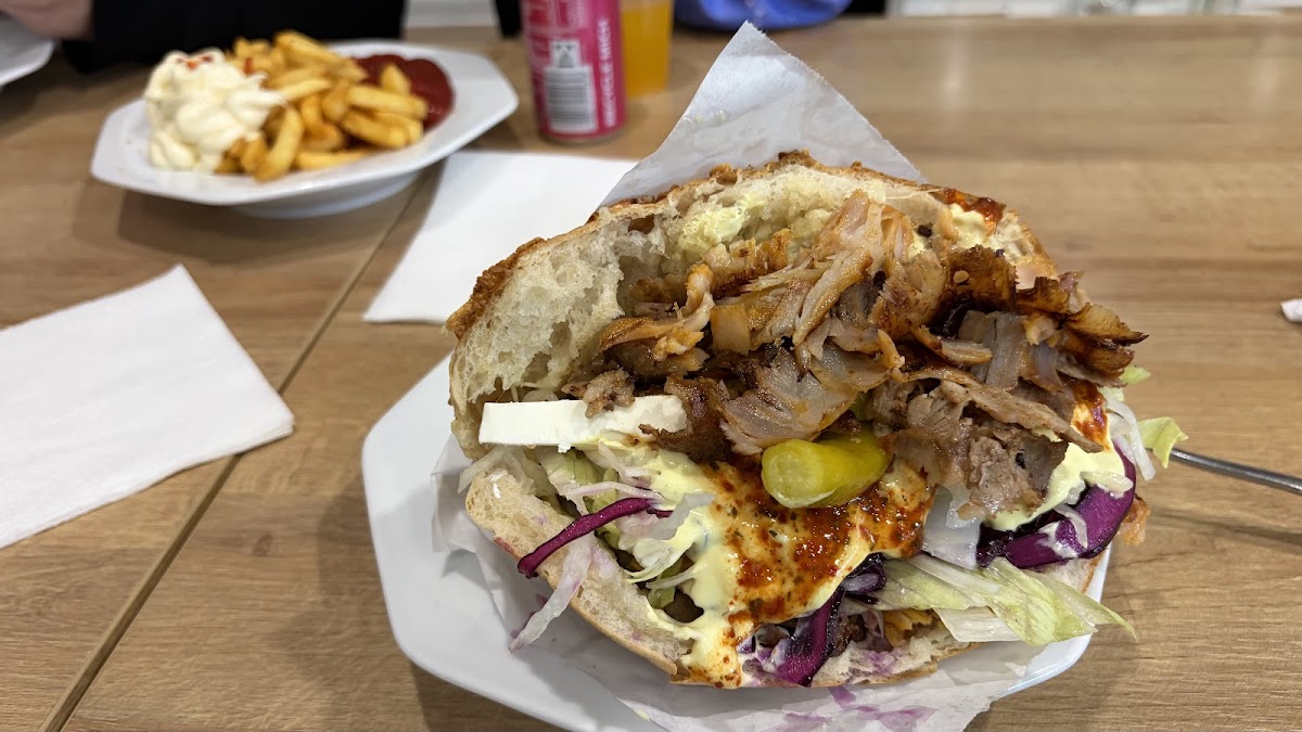 Ali Baba - Döner & Pizza Photo 3
